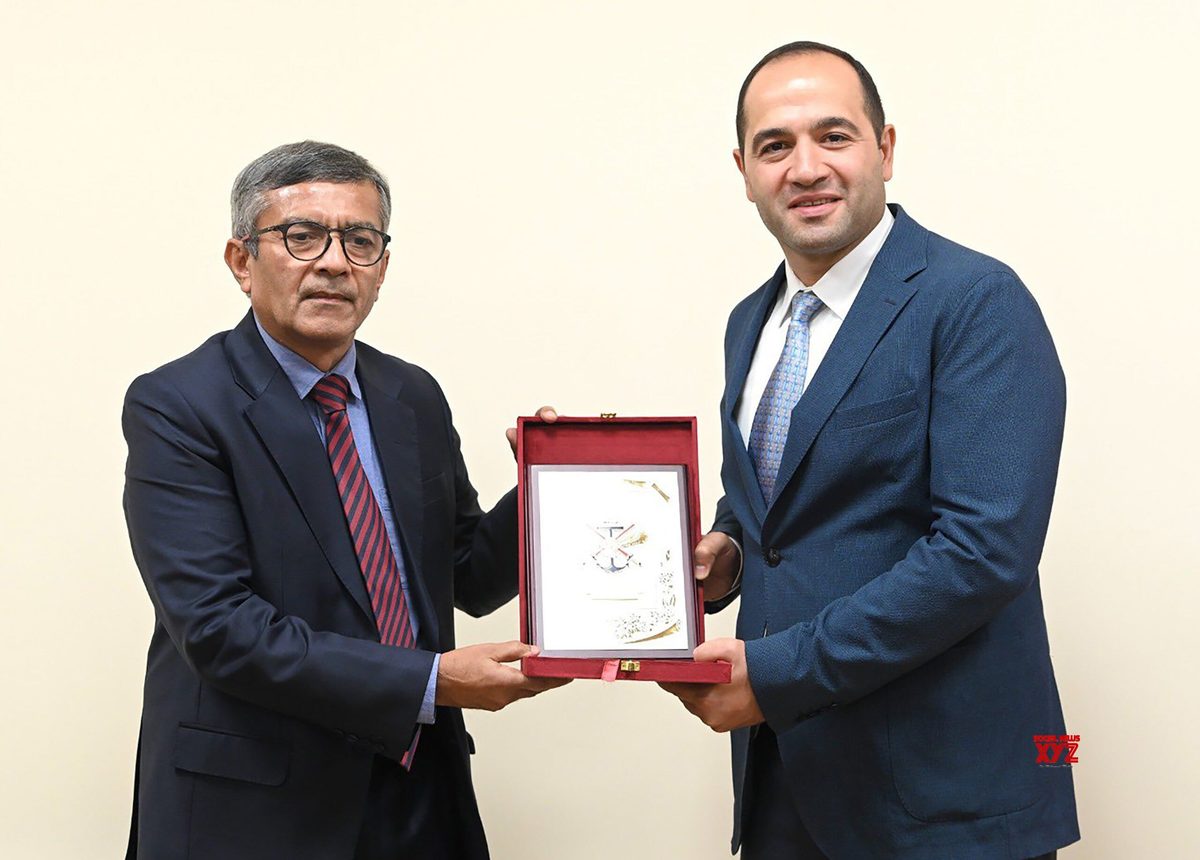 Armenia Strengthens Ties: Dual Diplomatic Meetings Held with UK and Indian Officials