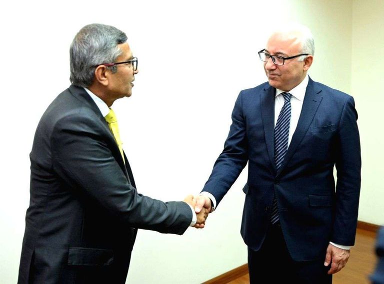 Indian Defense Secretary meets Mnatsakan Safaryan in Yerevan
