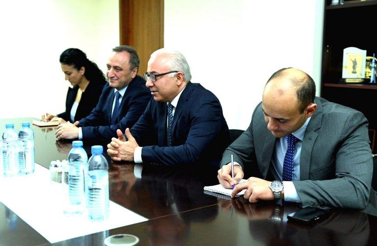 Indian Defense Secretary meets Mnatsakan Safaryan in Yerevan