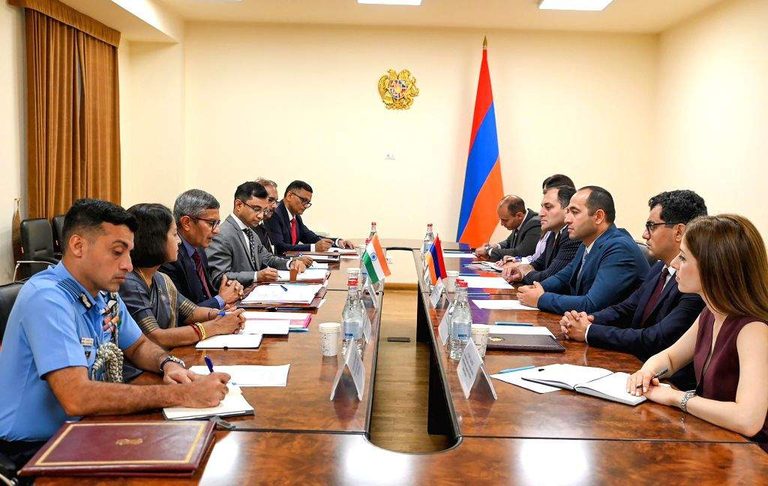 Armenia Strengthens Ties: Dual Diplomatic Meetings Held with UK and Indian Officials