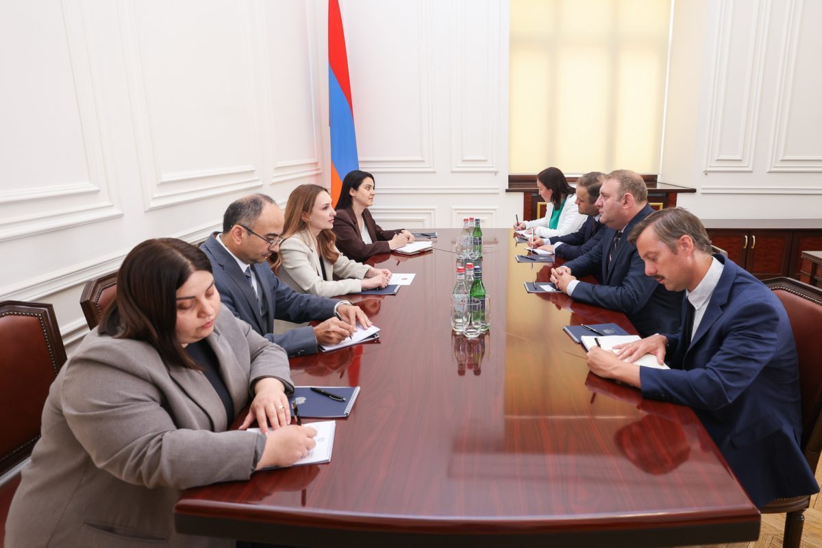 Armenia and EU Strengthen Ties: Lilit Makunts Meets with EU Mission Head Cosmin Dinescu